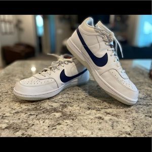 Mens Nike Sky Force 3/4 White Regency Purple size 10.5